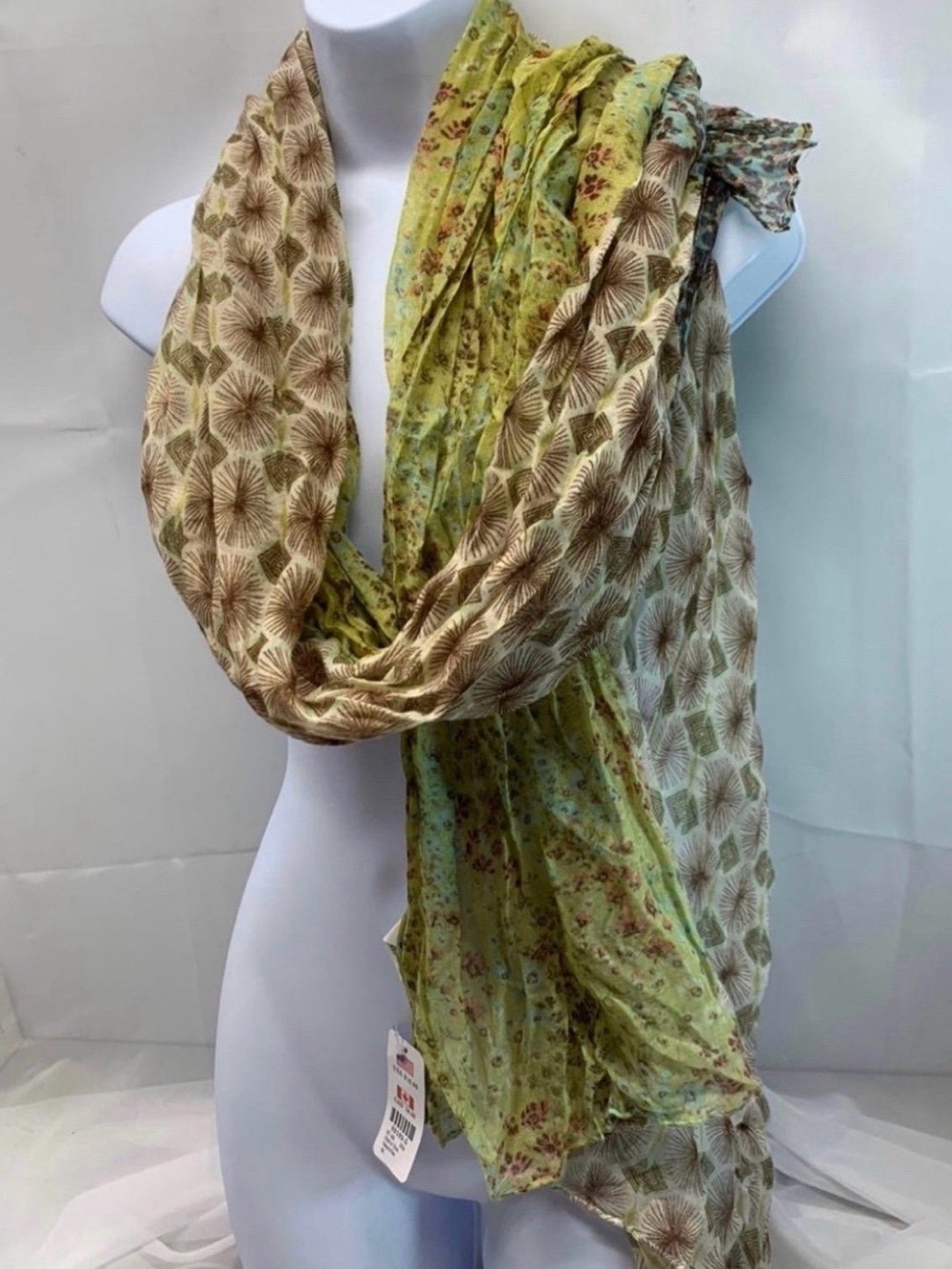 Claire's Green and Tan Floral Patterned Women's Scarf